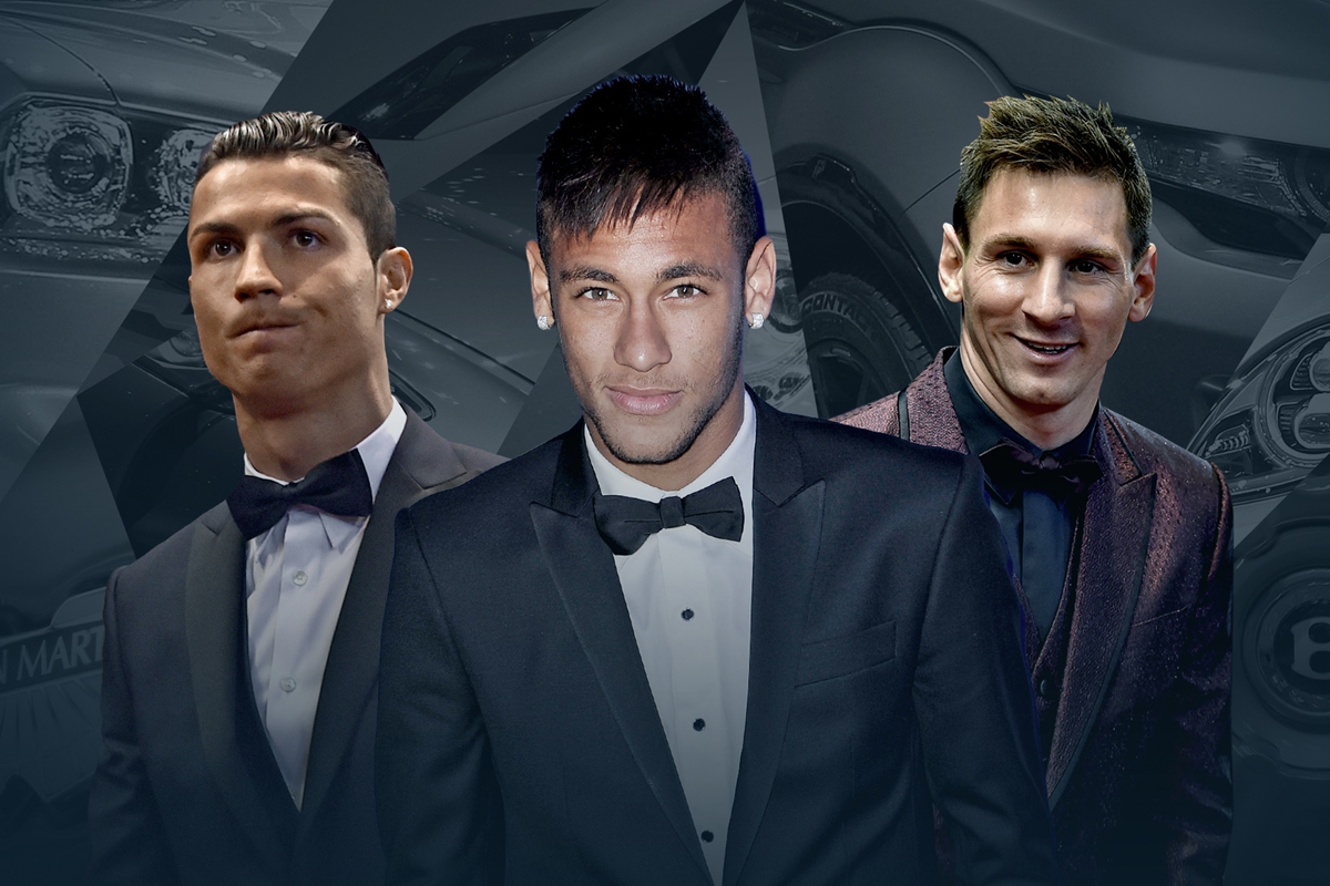 前锋连续三轮破门，全场观众沸腾