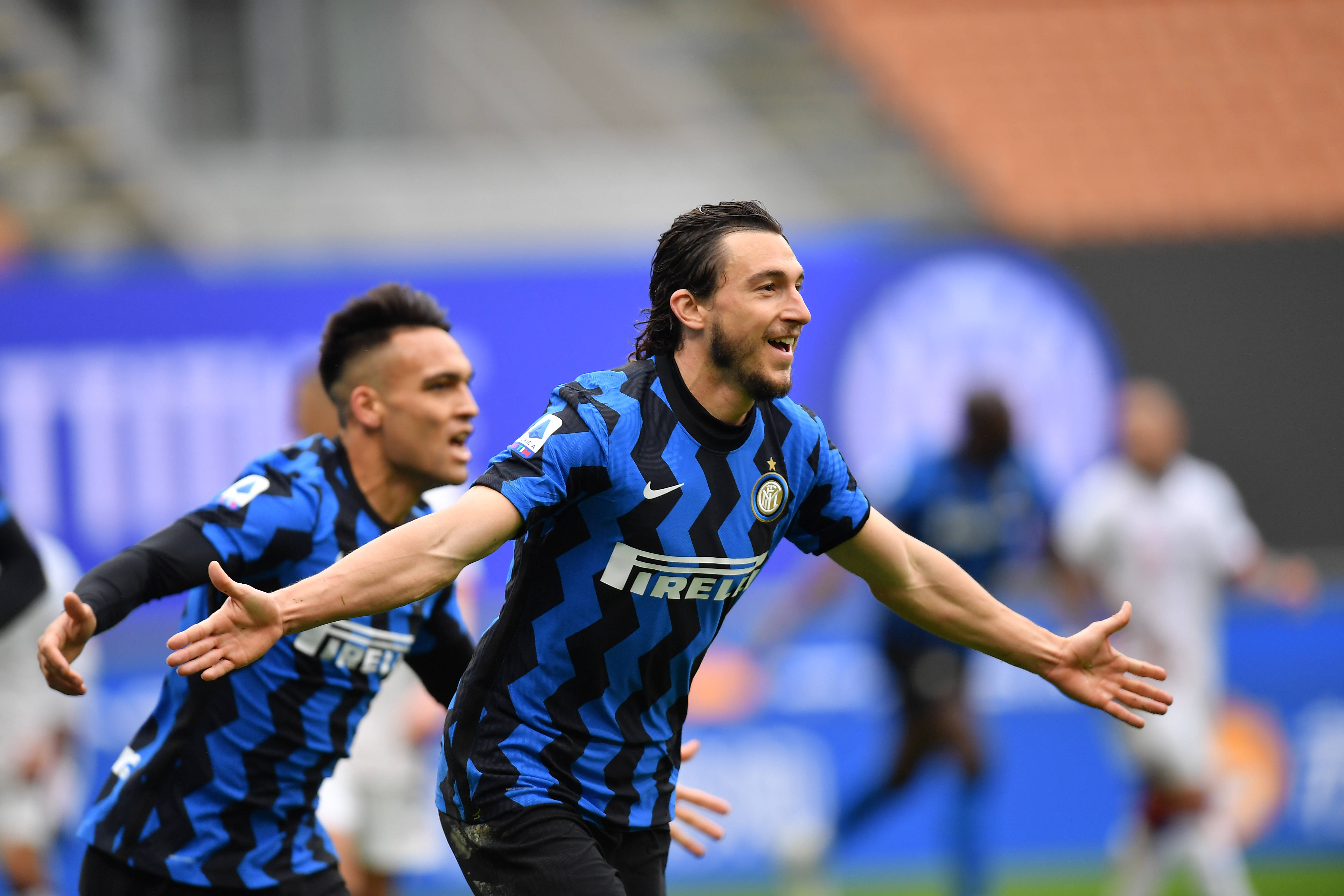 当地媒体：摩纳哥王子及其朋友欧冠赛后被加拉塔萨雷球迷袭击（当地媒体报道，欧冠赛后摩纳哥王子与友人遭加拉塔萨雷球迷袭击）