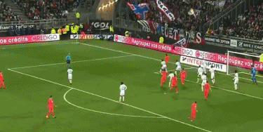 小蜜蜂英超对阵升班马豪取10连胜，伯恩利本赛季丢球第三多