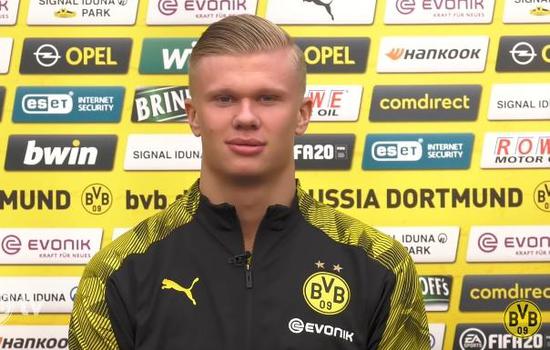 西媒：拉什福德因个人原因缺席训练，明天将回归（西媒称：拉什福德因私事缺席训练，预计明日归队）