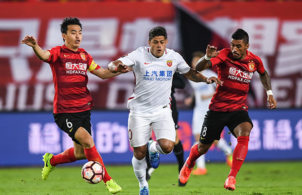 曼联、皇马均已报价莫扎基蒂斯，奥林匹亚科斯：得加钱