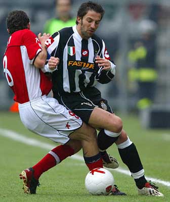 拜仁客战海登海姆首发：小将卡尔出战，凯恩、奥利塞先发（拜仁客场对海登海姆首发公布：小将卡尔亮相，凯恩、奥利塞同首发）