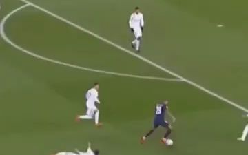 广东男篮在CBA俱乐部杯中以56-30大胜合肥狂风，发挥出色，攻防效率高，取得八强资格。