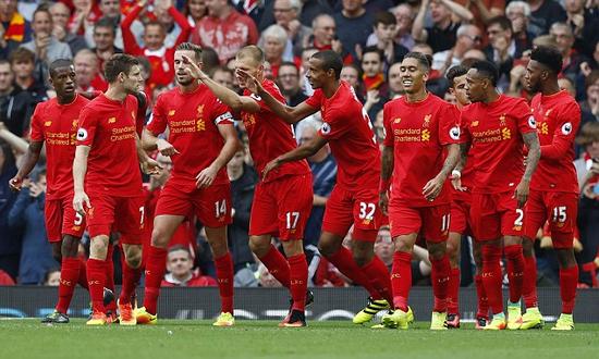 绿帽哥：皇马对阿诺德的表现极为不满，32万欧周薪却频受伤