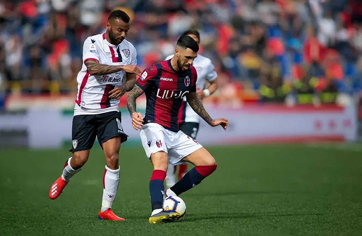 谌贻琴出席国家足球青训中心揭牌仪式