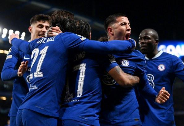 英超保级关键战解析：埃弗顿主场固防求胜，诺丁汉森林残阵反击续命（英超保级生死战前瞻：埃弗顿主场稳守争胜，诺丁汉森林残阵背水一搏）